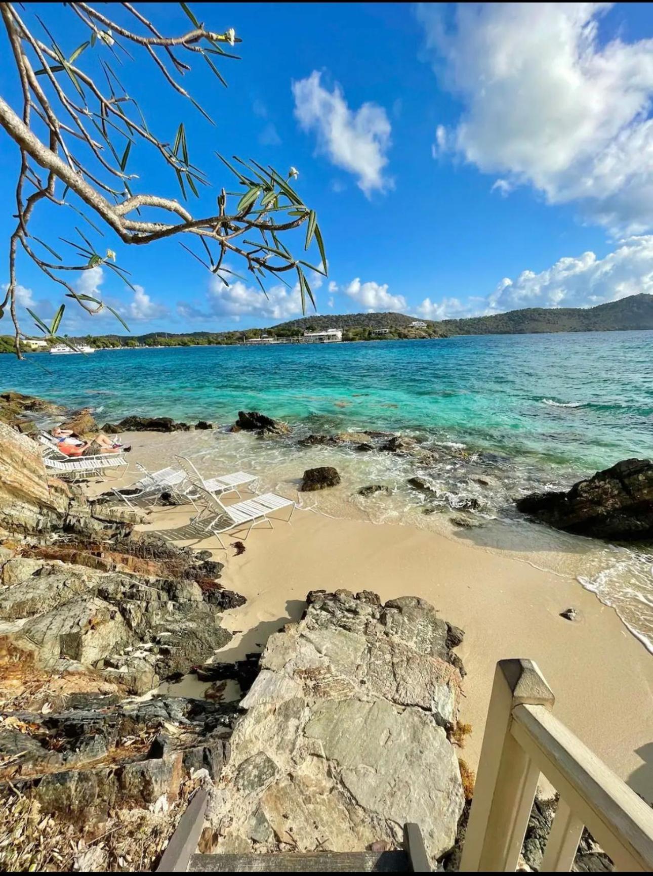 Mermaid Escape - Amazing Views! East End  외부 사진