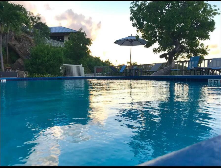 Mermaid Escape - Amazing Views! East End  외부 사진